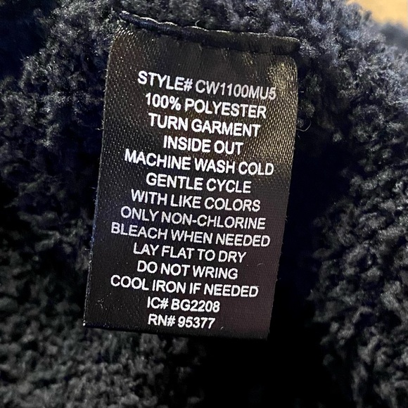 Sanctuary Black Long Sleeve Plush V-neck Sweater size Small - Picture 10 of 11